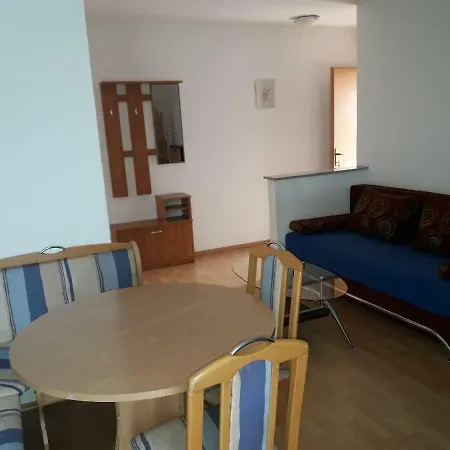 Apartment Mario